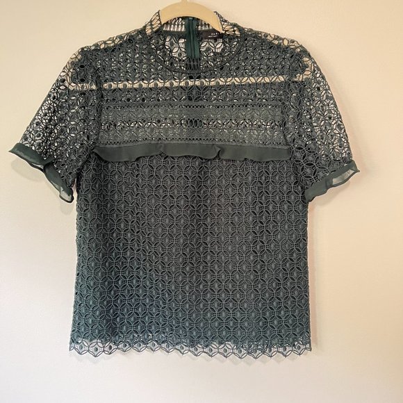 Zara Green Lace overlay short sleeve blouse size medium fits small - Picture 4 of 7